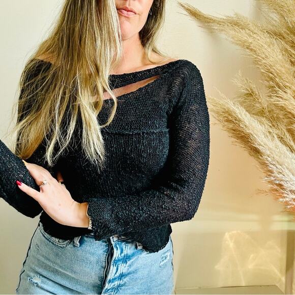 VINTAGE GABRIEL S Y2K Asymmetrical Cutout Loose Hand Knit Pullover Sweater Top M - Picture 4 of 11